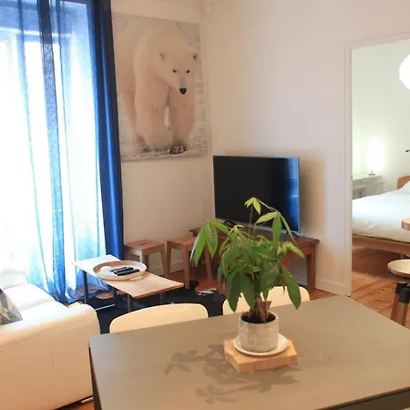 T3 Of 50m, 1 Bedroom And 1 Office 12m, Championnet Le 70 Thiers Apartament